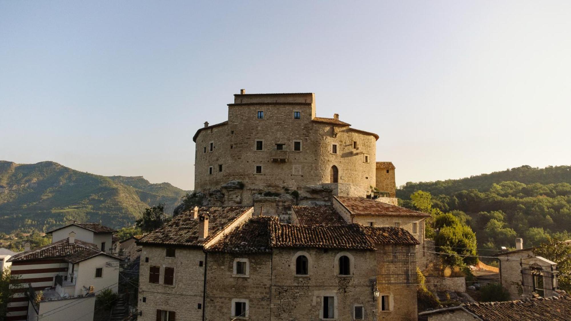 Castel Di Luco Hotell Acquasanta Terme Eksteriør bilde